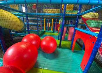 Aires de jeux pour grandes surfaces Création aire de jeux pour centres commerciaux